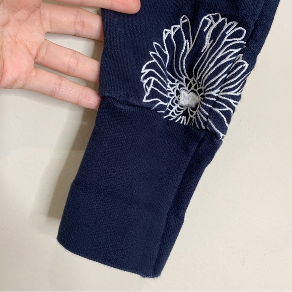 Thom Browne Koi & Chrysanthemum Embroidered Classic 4-Bar Hoodie - Picture 8 of 16